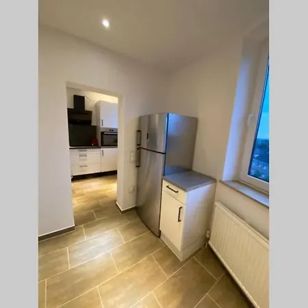 Von Oben 3,5 8.og Frisch Saniert Duisburg