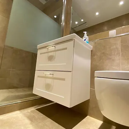 Von Oben 3,5 8.og Frisch Saniert Duisburg