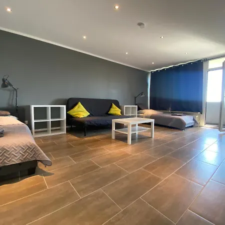 Von Oben 3,5 8.og Frisch Saniert Apartmán