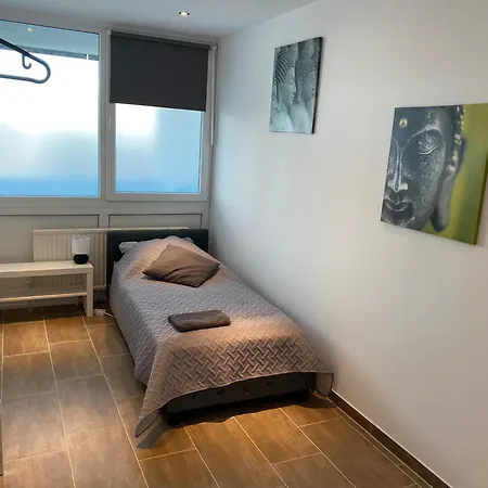 Von Oben 3,5 8.og Frisch Saniert * Duisburg